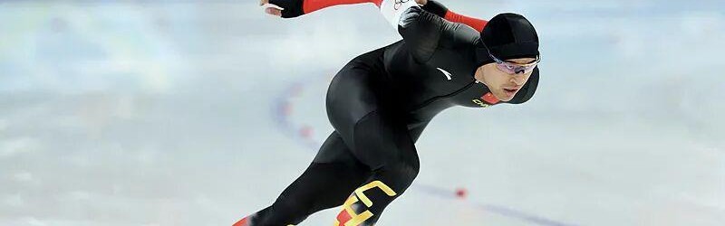 破奥运纪录！宁忠岩在米兰冰场创造历史