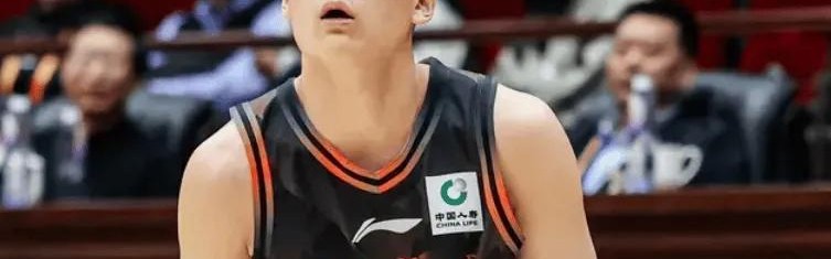 彩票开奖-胜宁波队内复盘！邱彪点王证，与纪民尚直指团队，2人激情击掌！